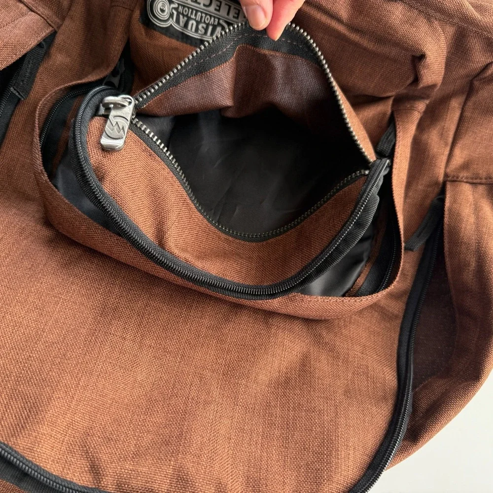 ELECTRIC VISUAL Laptop Padded Backpack Adult Brown 3 Compartments Everyday‎ Bag