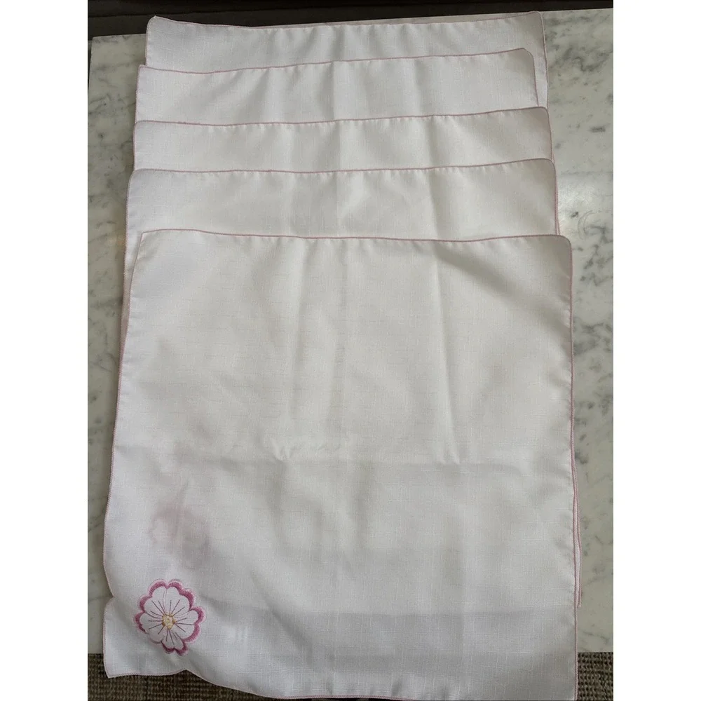 Sam Hedaya Pink Flower W‎ Pink Trim Embroidered Napkins Set/5 17