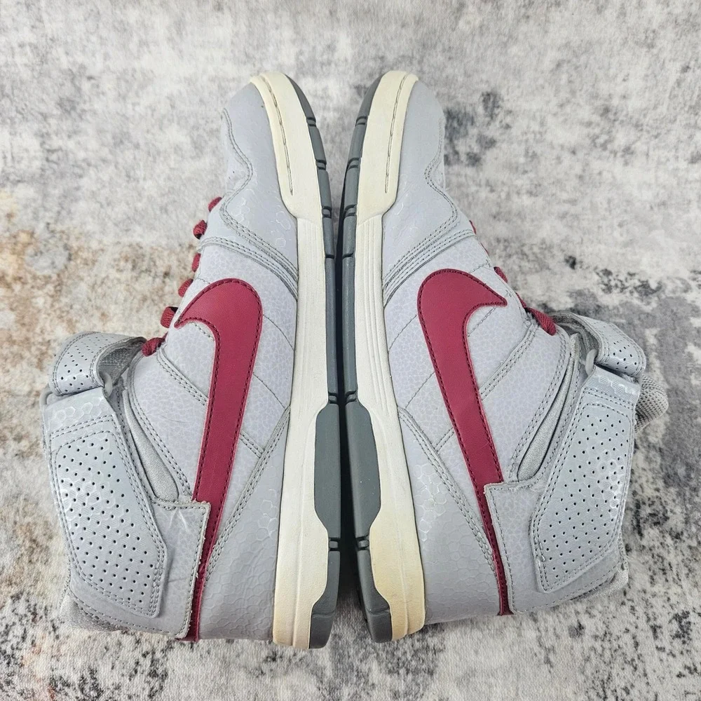 Nike good gently