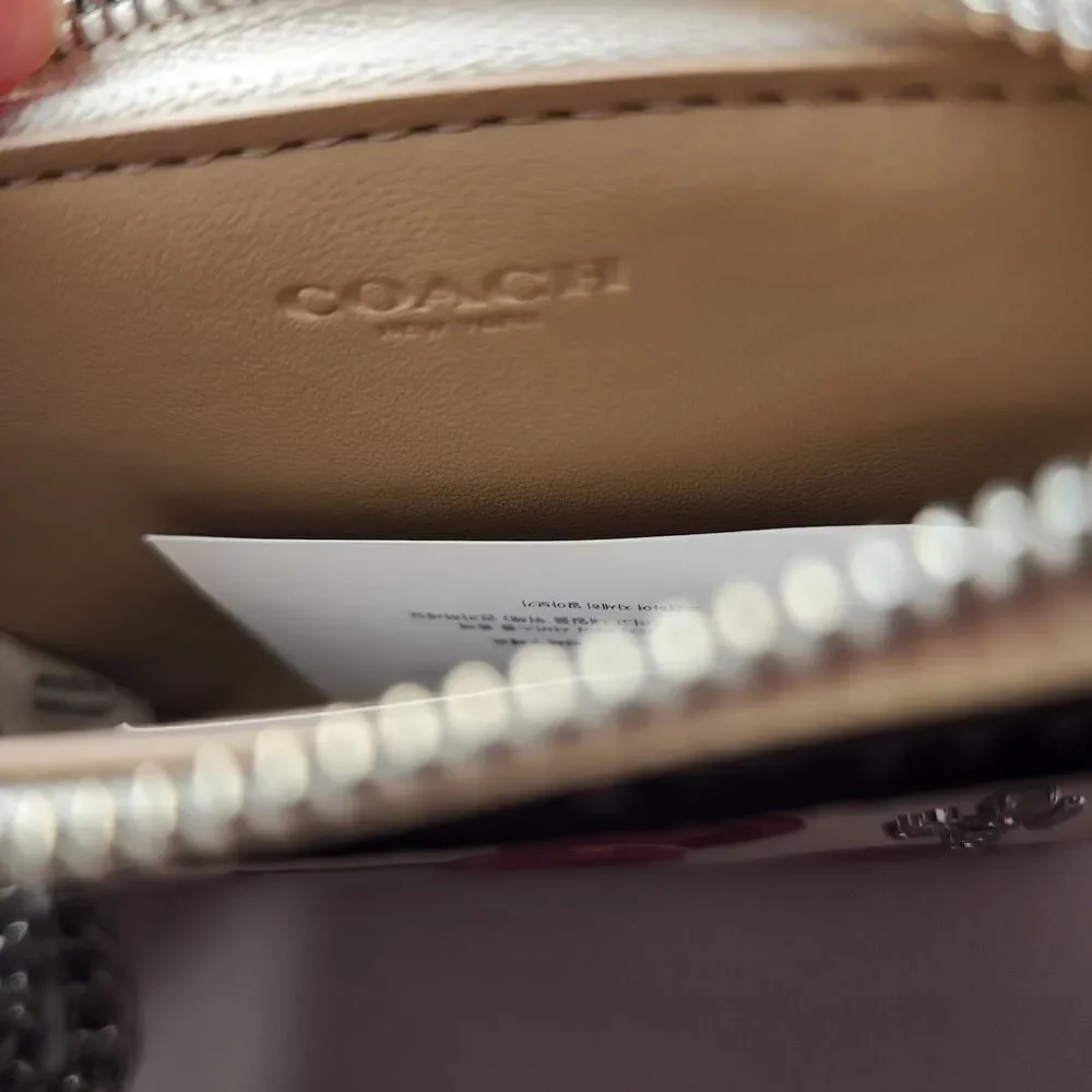Coach zip card