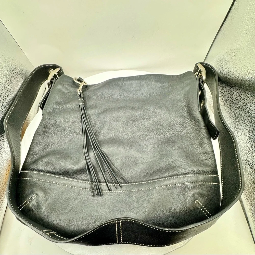 Coach wear shape up