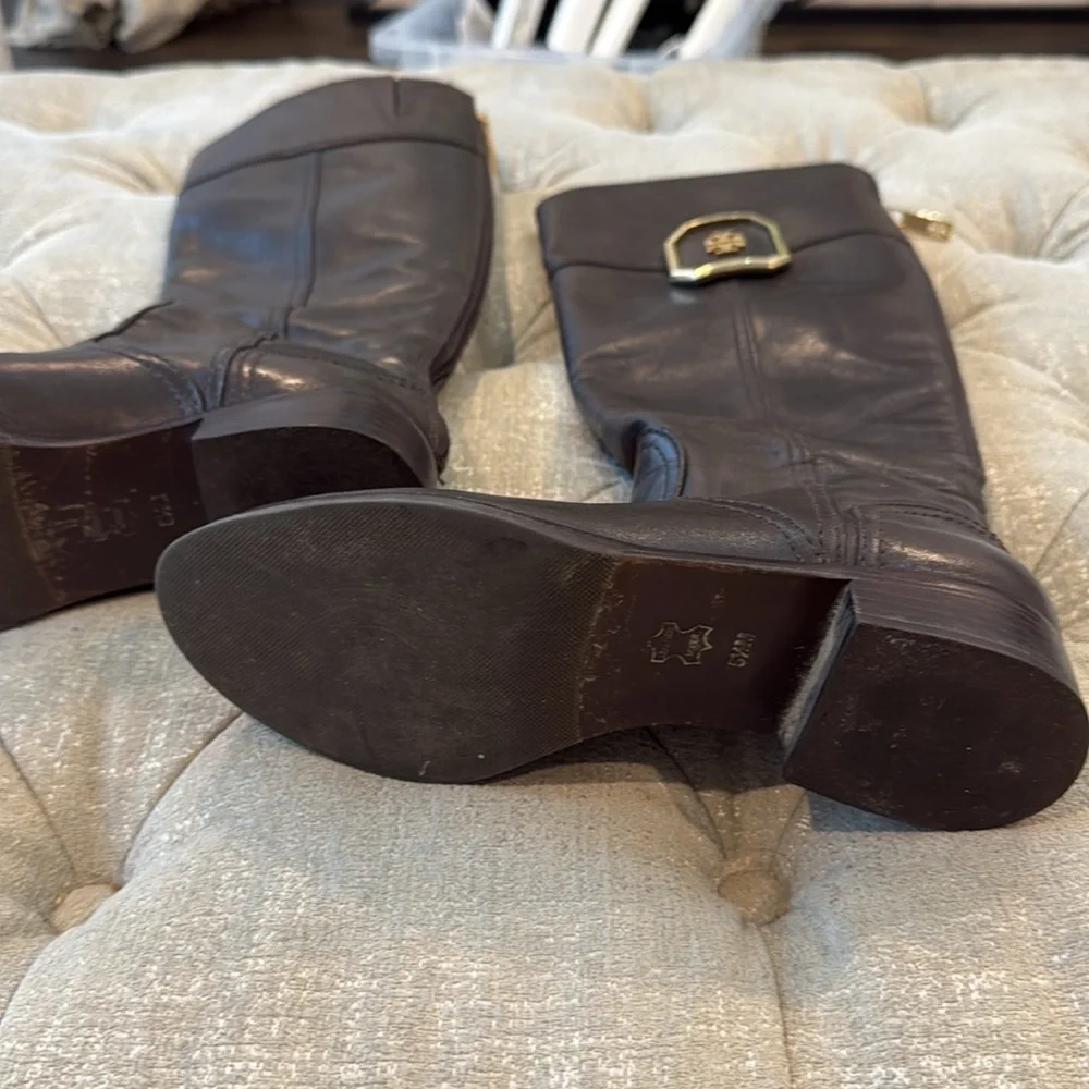 AUTHENTIC TORY BURCH RIDING BOOTS Women’s size‎ 5.5 brown leather