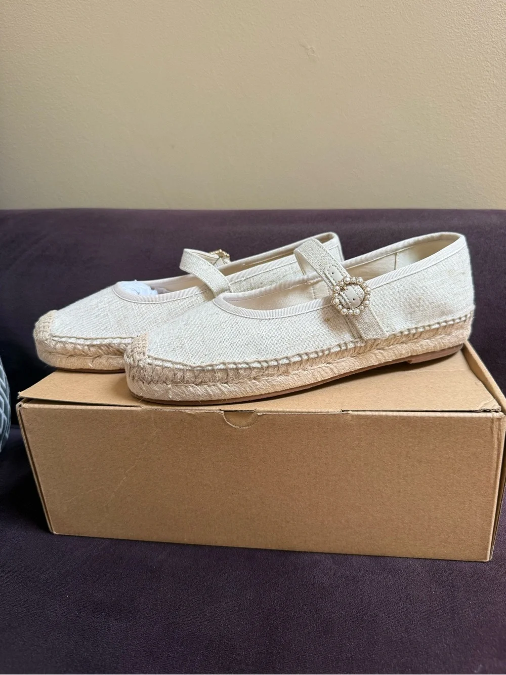 J.Crew Women’s Cream Espadrille Mary Jane Flats with Pearl Buckle size 6