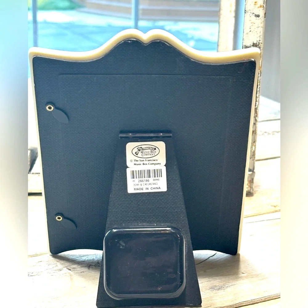 San Franscico Music Box Company this glossy
