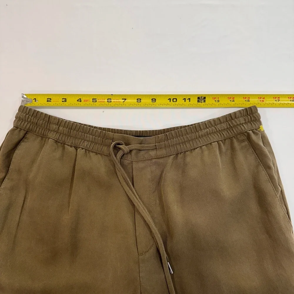 Banana Republic pair effortless