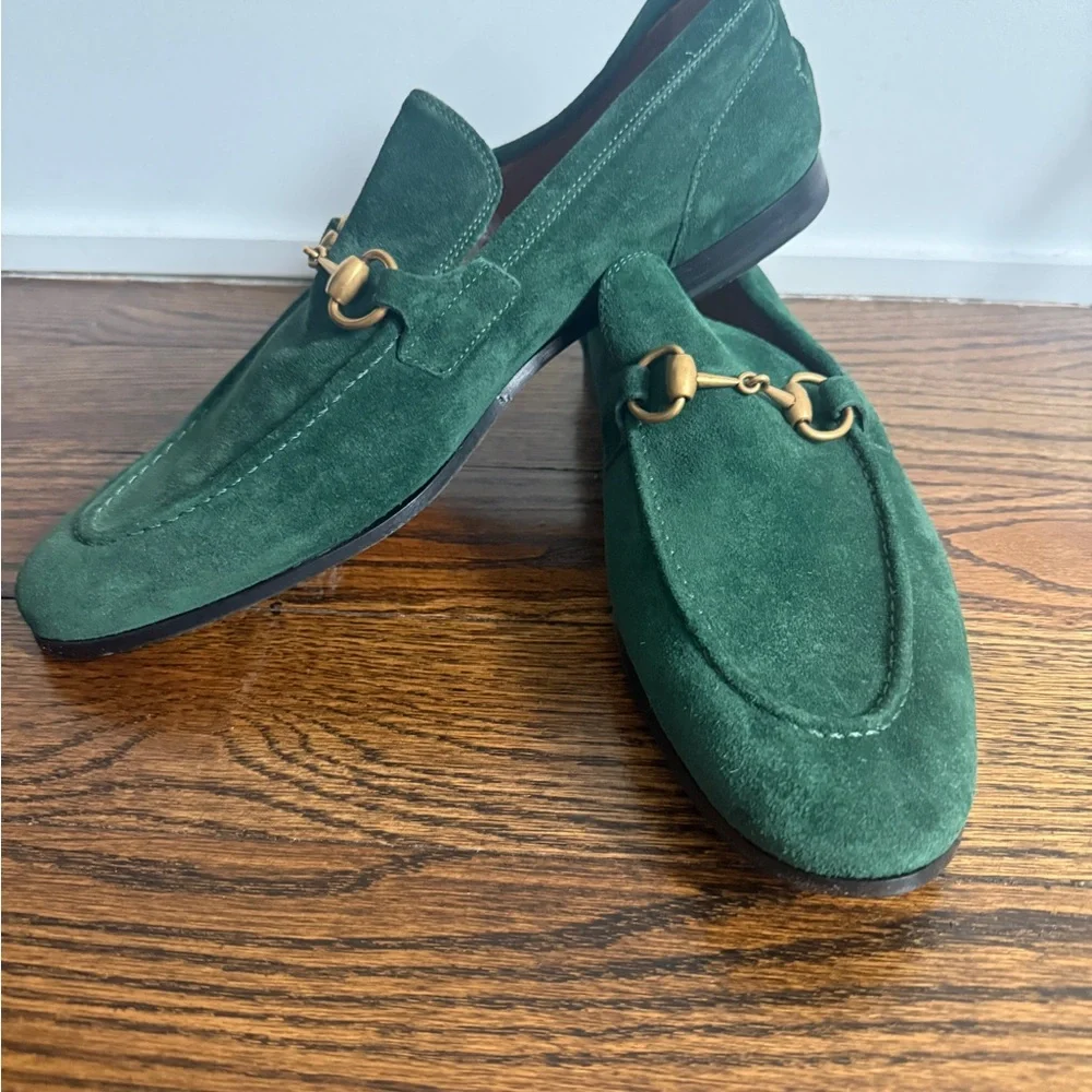$1,090 Gucci Green Suede Loafers men’s 9