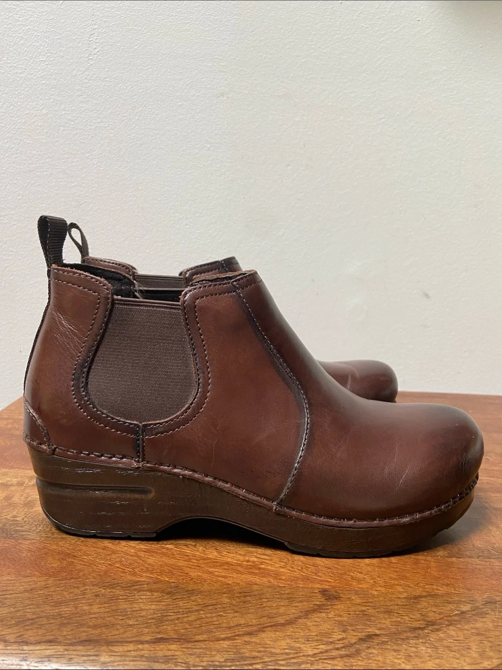 Dansko Women's Frankie Chelsea Boots in Antique Brown Leather