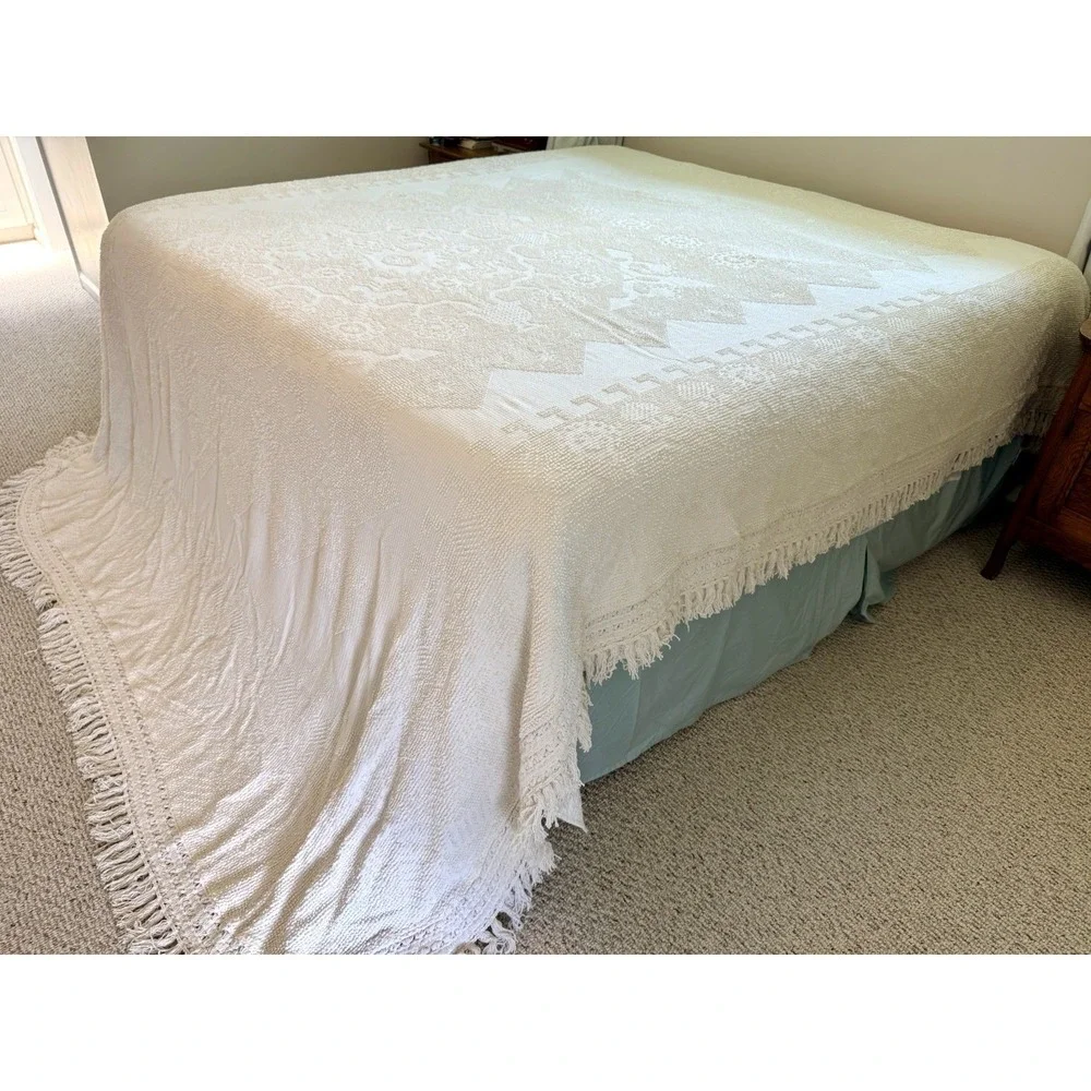 Vintage Maine Heritage Weavers Cream Off White Hobnail Coverlet Bedspread 120x96