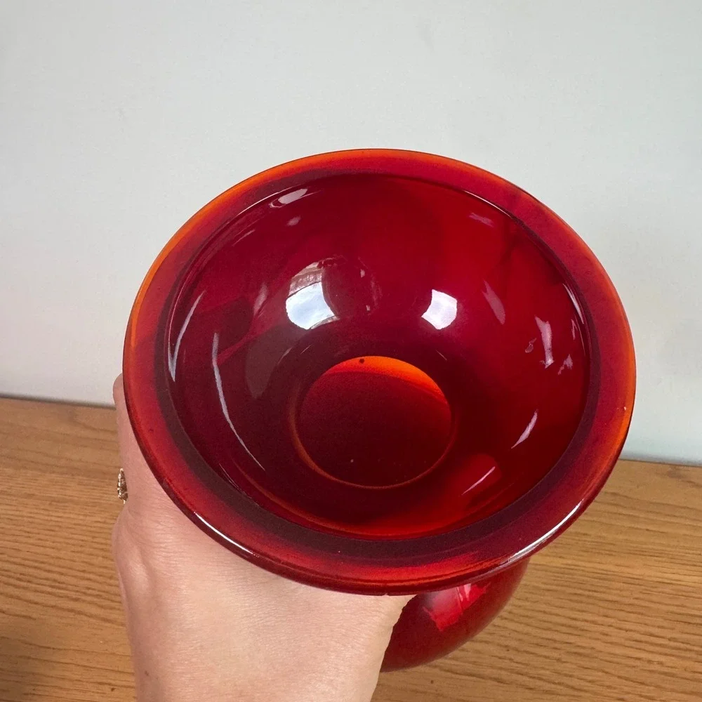 American Vintage inches tall
