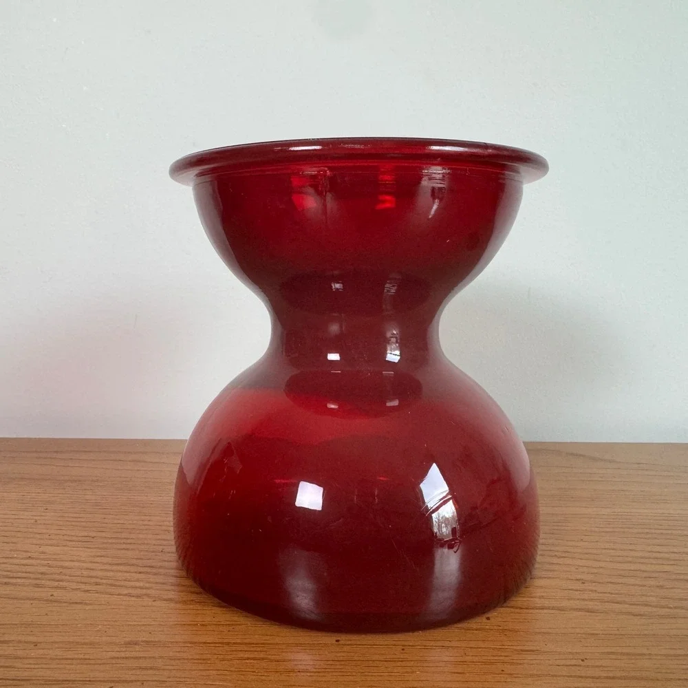American Vintage inches tall