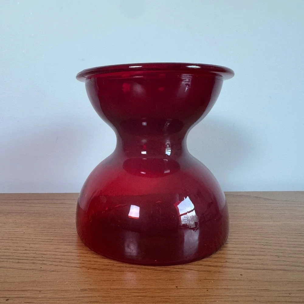American Vintage inches tall