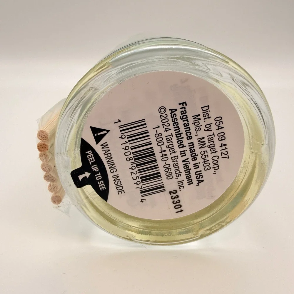 Target Aloe & Bergamot Reed Diffuser Glass Bottle Fragrance Wood Sticks Decor