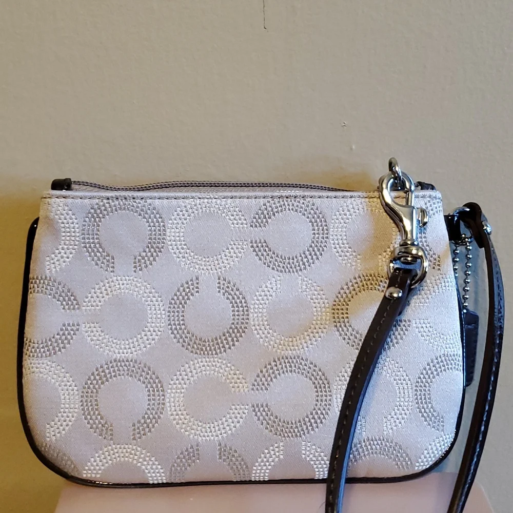 Coach more bundle colored