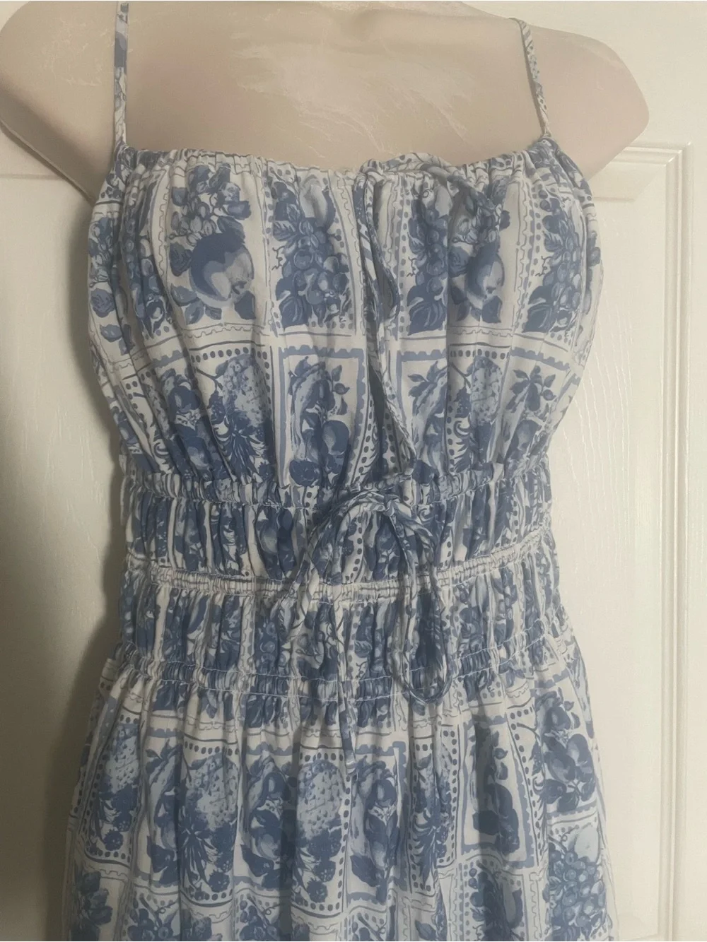 Abercrombie & Fitch smocked bodice