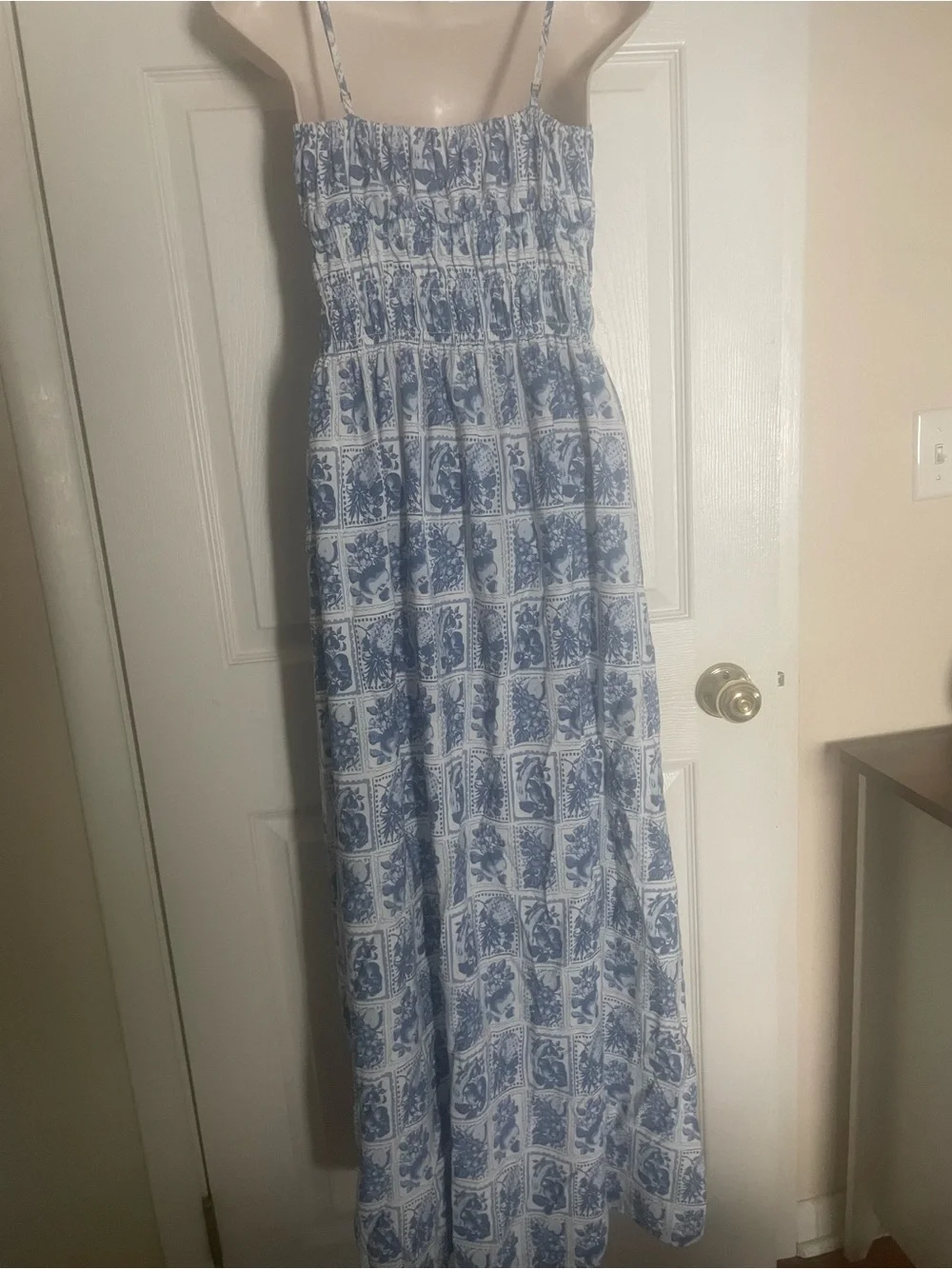 Abercrombie & Fitch smocked bodice