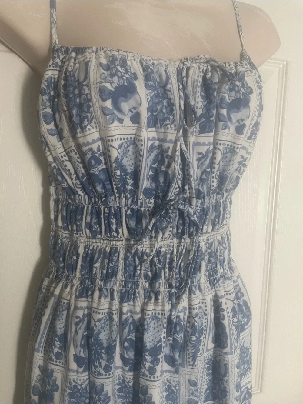 Abercrombie & Fitch smocked bodice