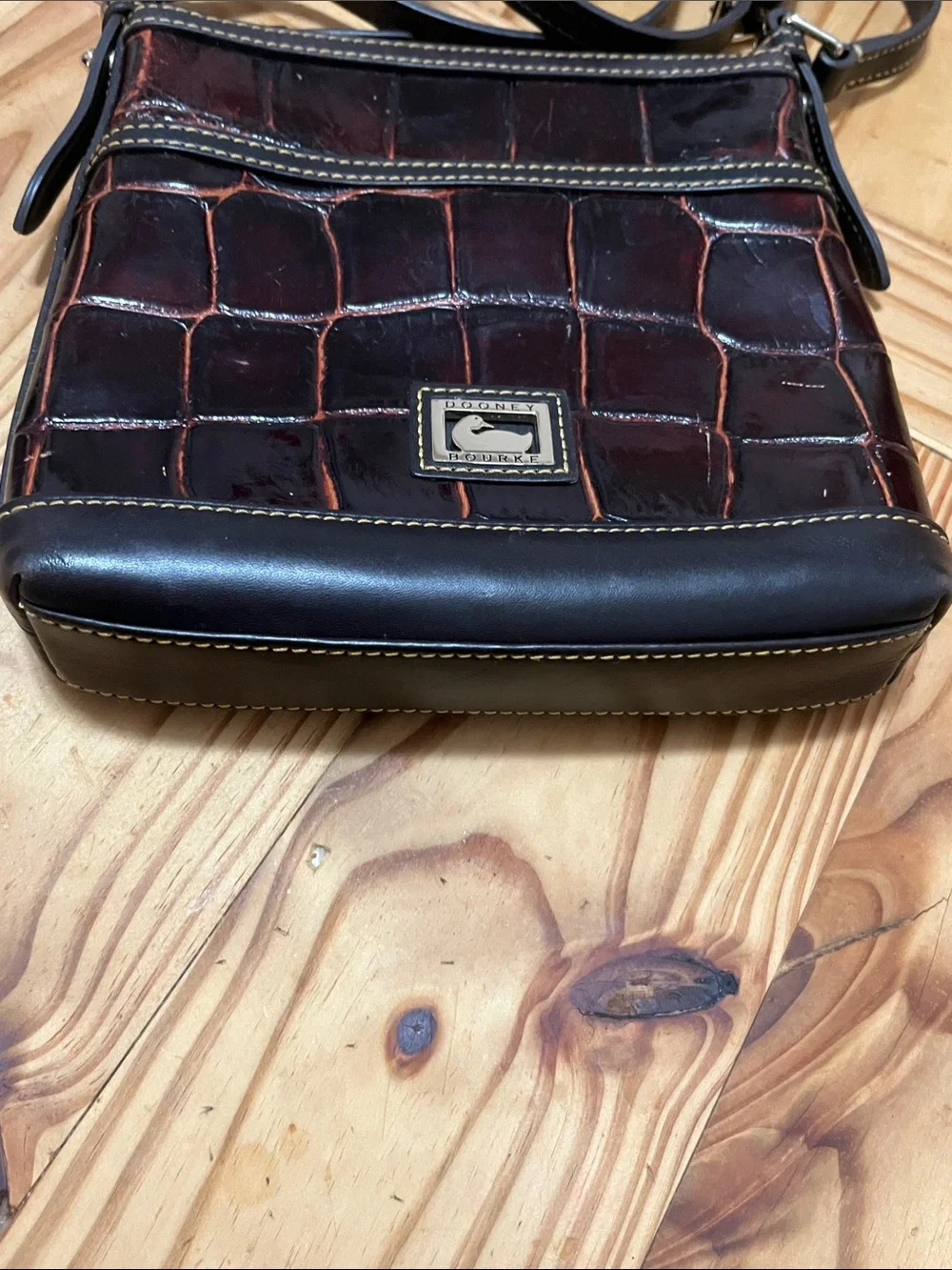 Dooney & Bourke excellent croc