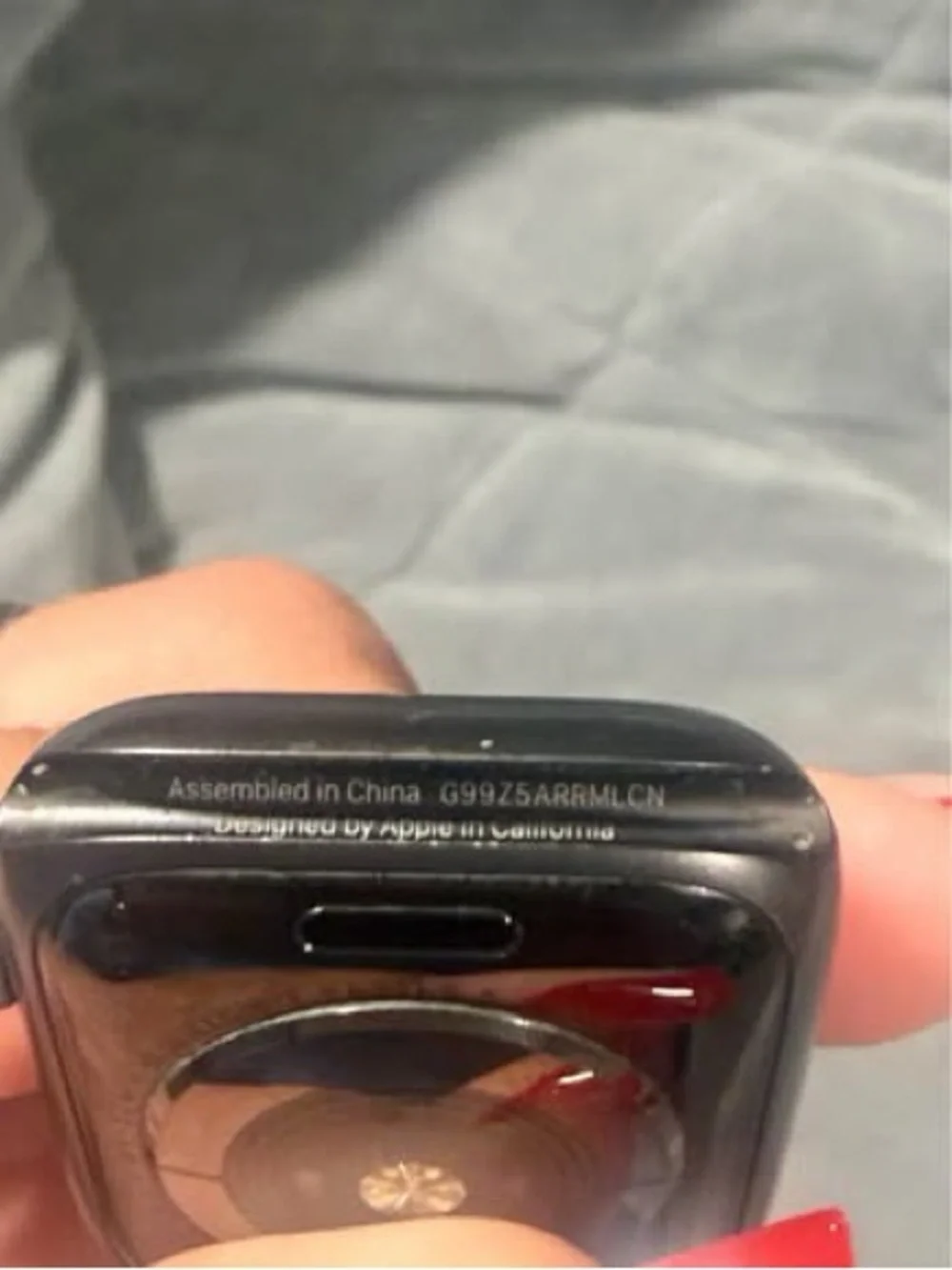 Apple smartwatch responsive