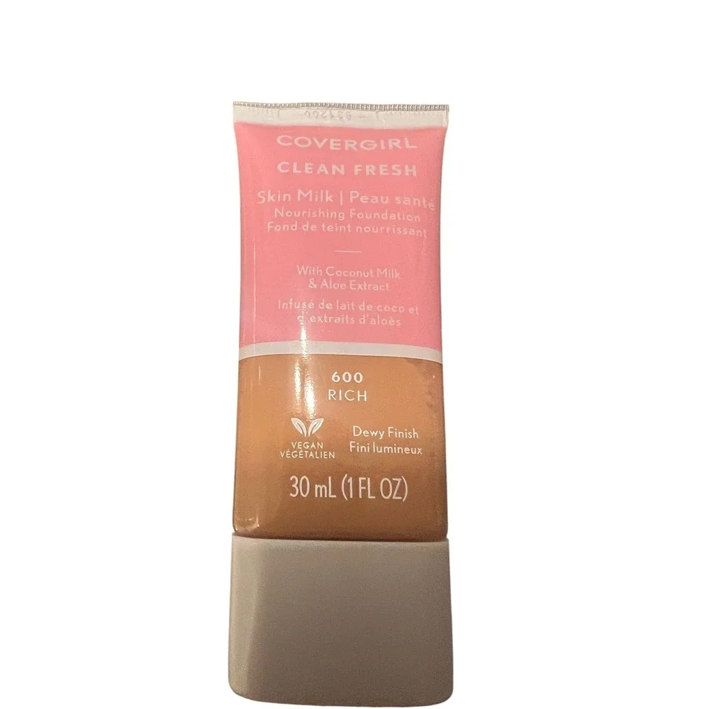 COVERGIRL‎ Clean Fresh Skin Milk Nourishing Foundation 600 Rich Dewy Finish 1 Oz