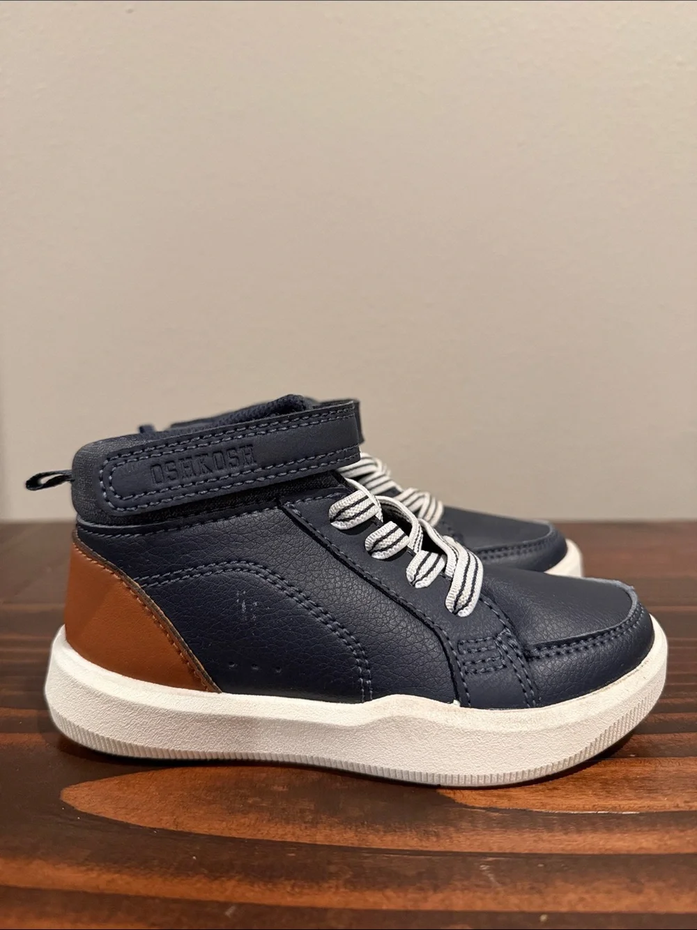 OshKosh B'gosh Navy and Brown High-Top Sneakers Size: 10C