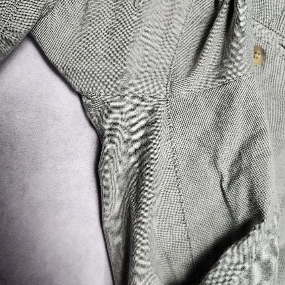Bonobos touch fast