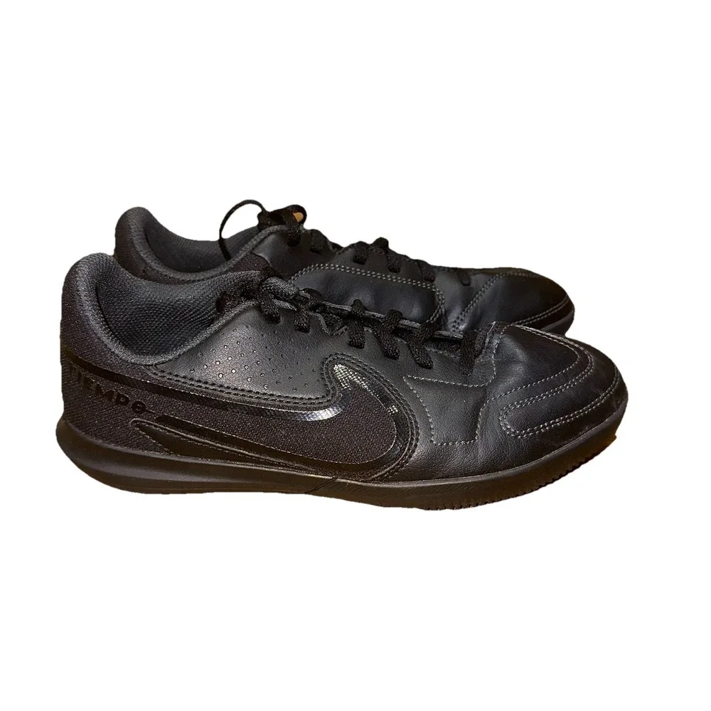 New Nike Tiempo DA13332-001 Shadow‎ Pack Indoor Soccer Black Shoes Size Youth 4