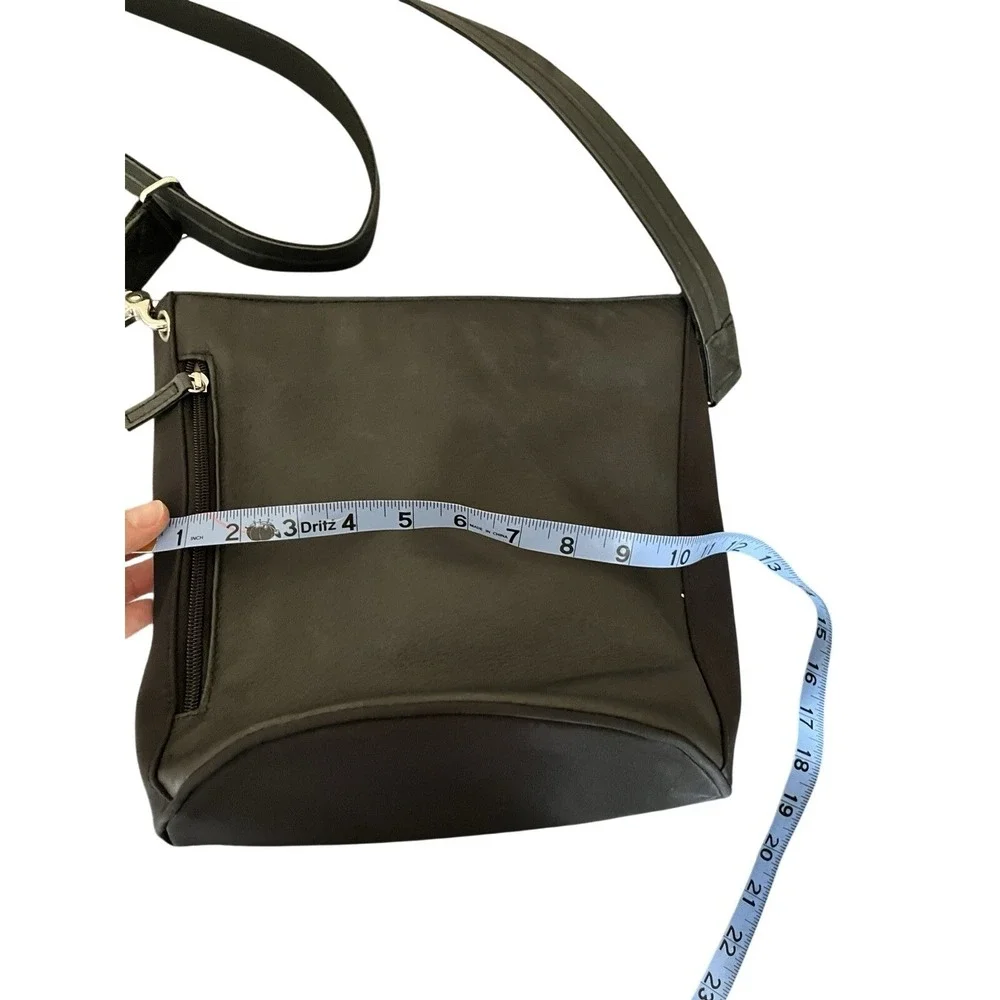 Gun Toten Mamas bucket tote