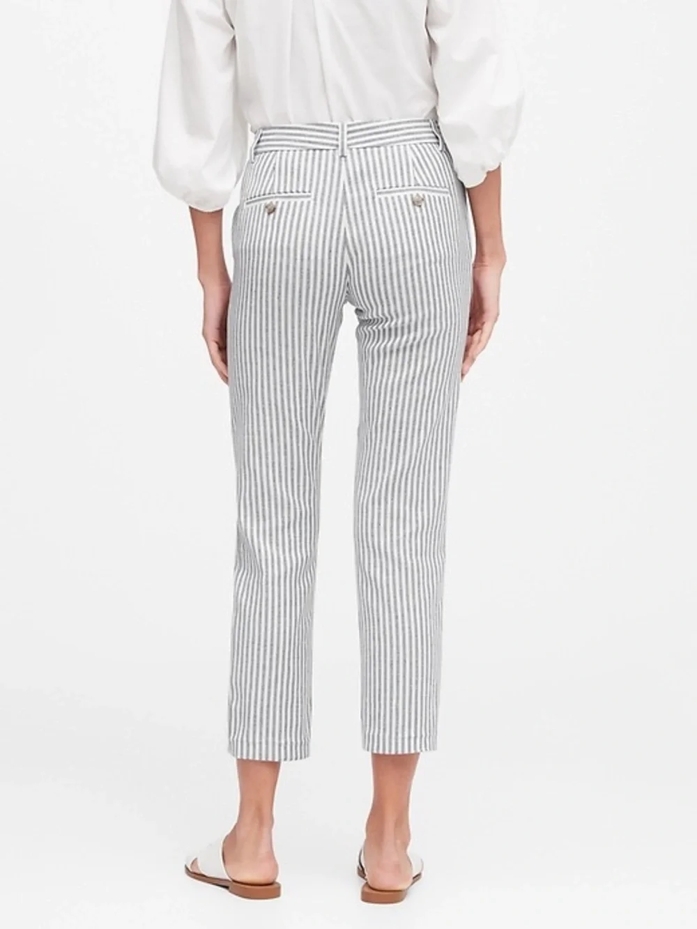 Banana Republic out online