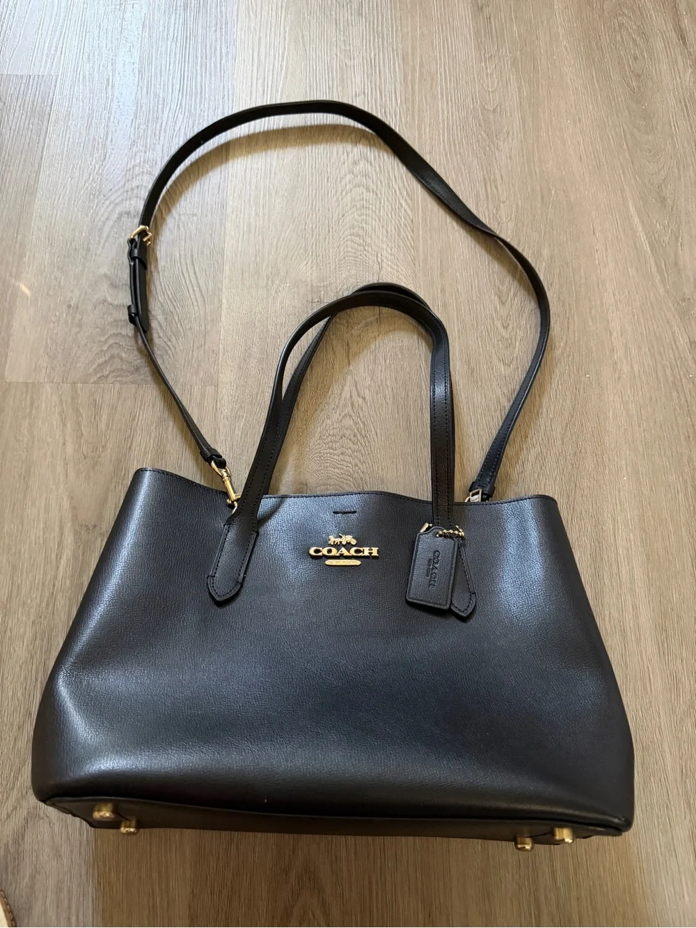 Coach silhouette black plaque