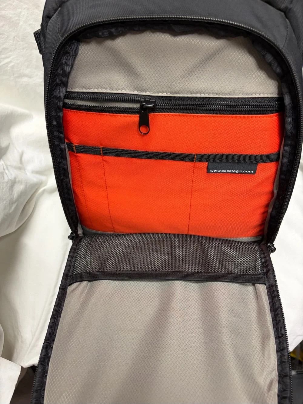 Case Logic DCB-308 SLR Camera Sling Bag with Rain Cover