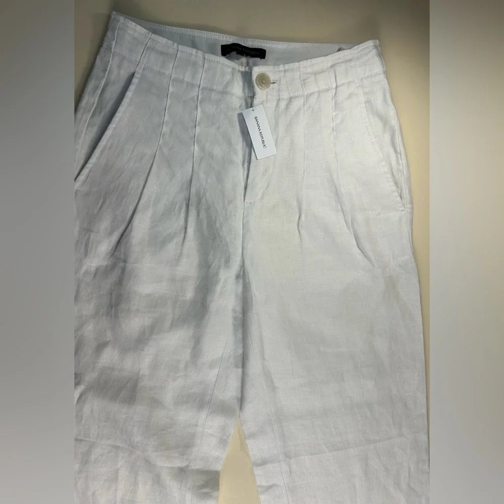 Banana Republic elegant white