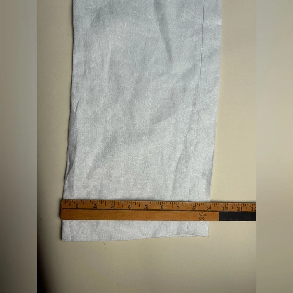 Banana Republic elegant white