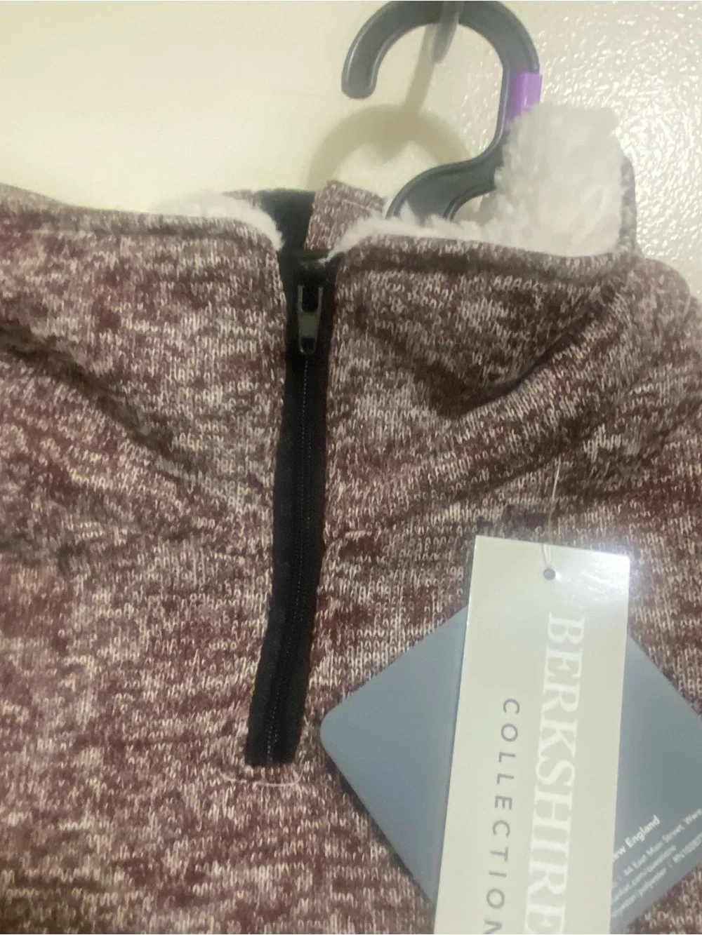 Berkshire color reddish