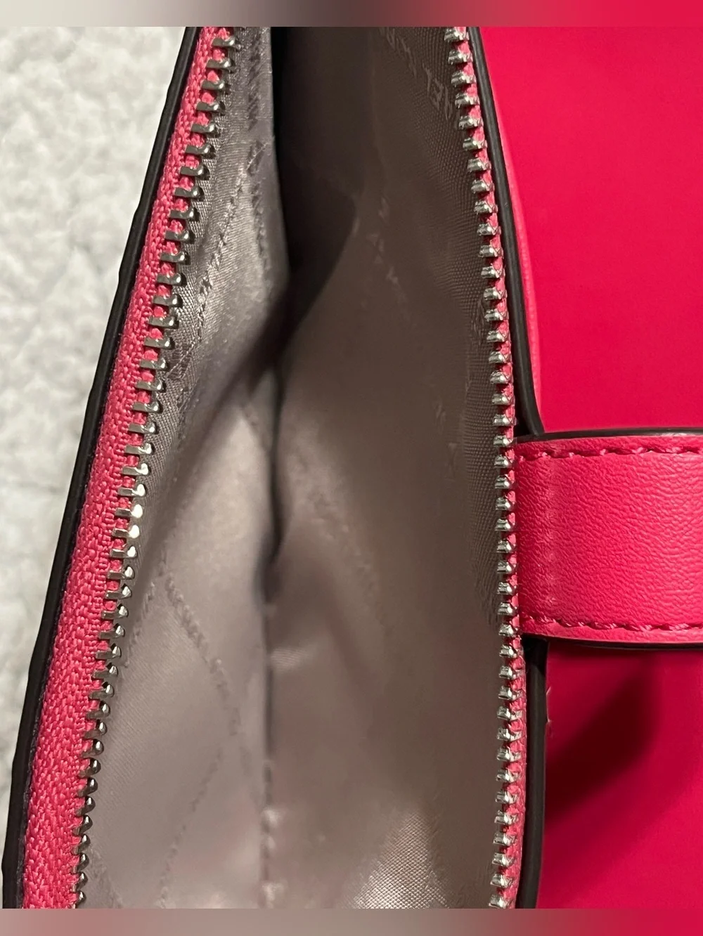 Michael Kors compact michael