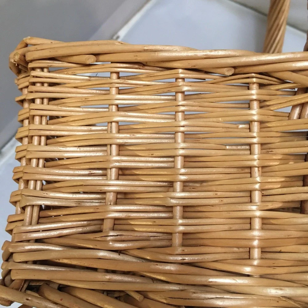 Unbranded this handcrafted