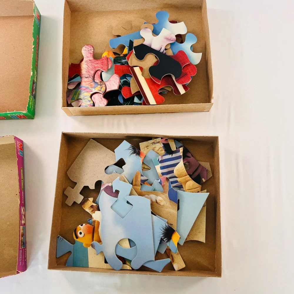 Milton Bradley vintage lot