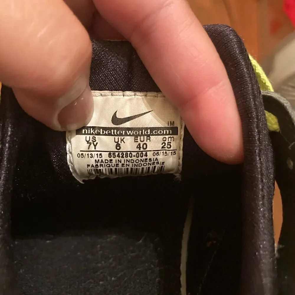 Nike make pictures all