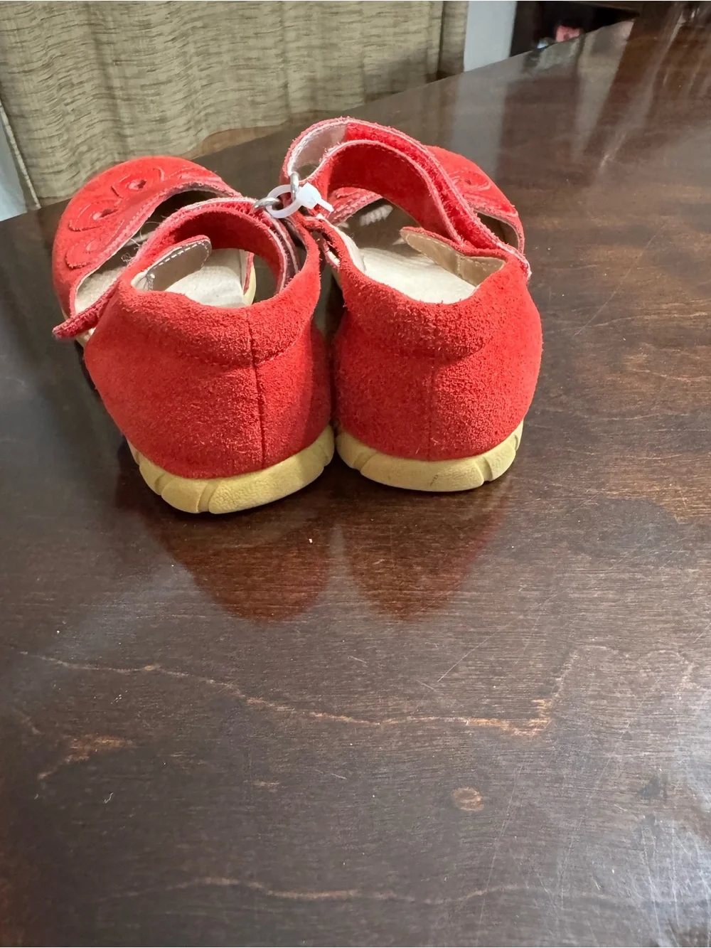 Livie & Luca bright red