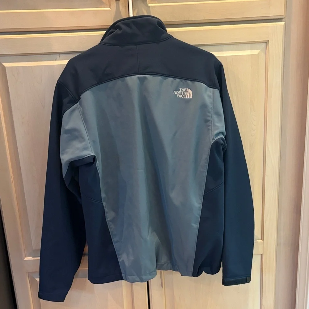 The North Face Men’s Medium Apex Bionic Softshell Jacket Blue Windproof Warm