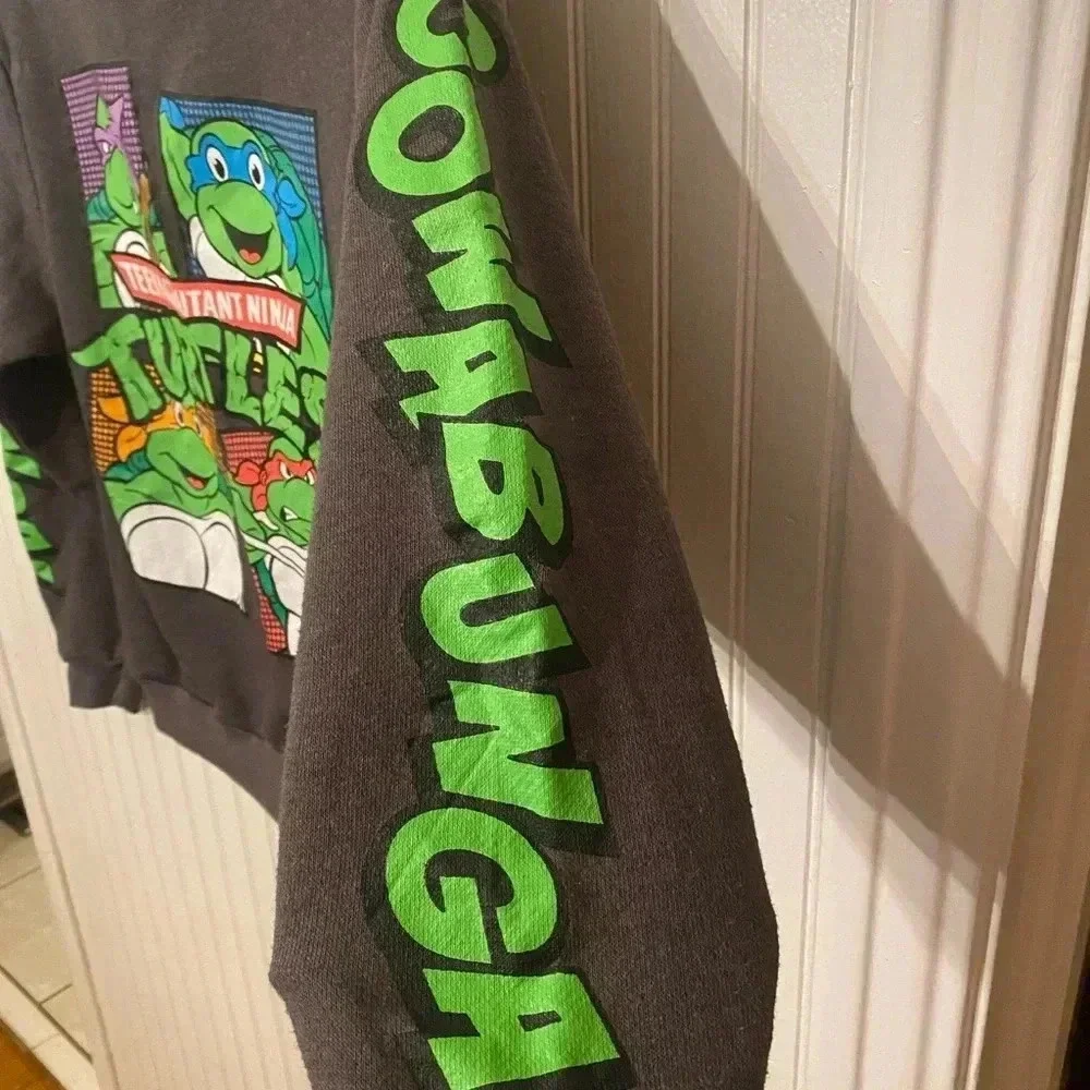 Nickelodeon Teenage Mutant Ninja Turtles sweatshirt