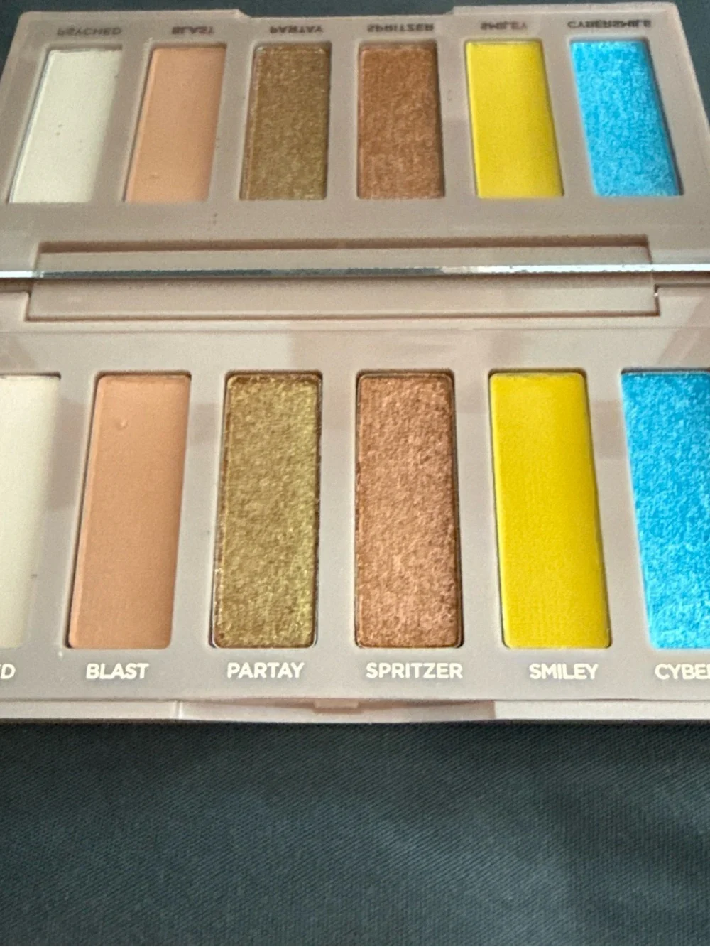 Urban Decay compact eyeshadow