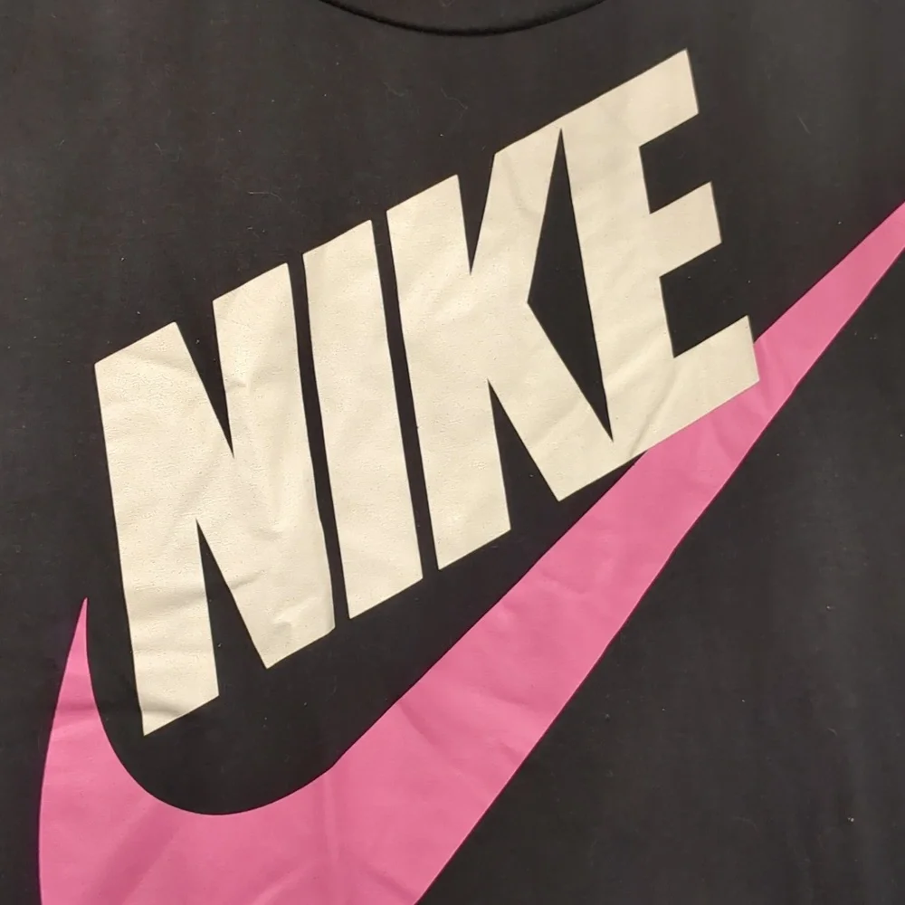 Nike shirt size