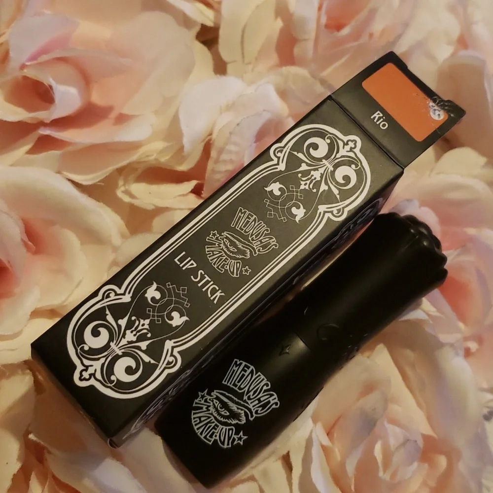 Dolls Kill medusa makeup