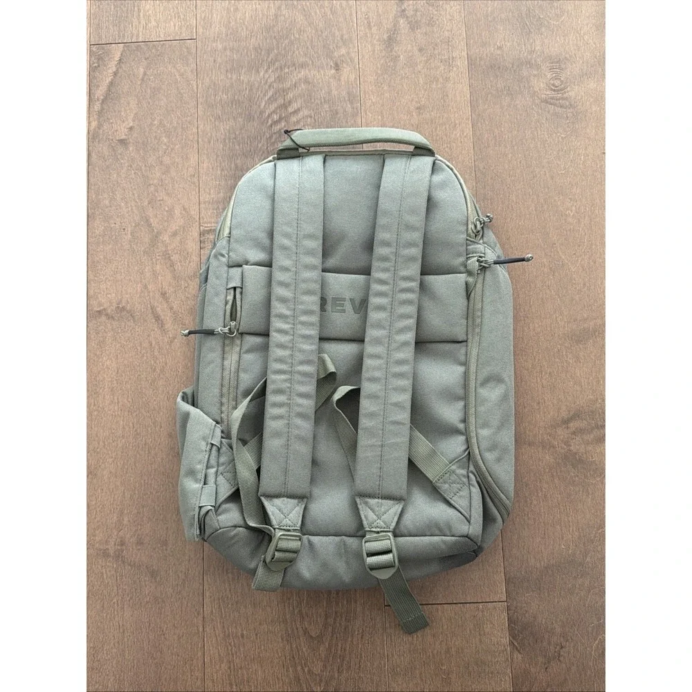 Brevite unisex adult