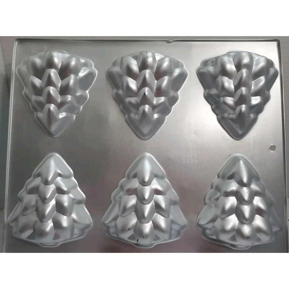 Vintage Wilton 1984 Mini Christmas Tree‎ Cake Pan 2105-1779 Aluminum 6 Cavity