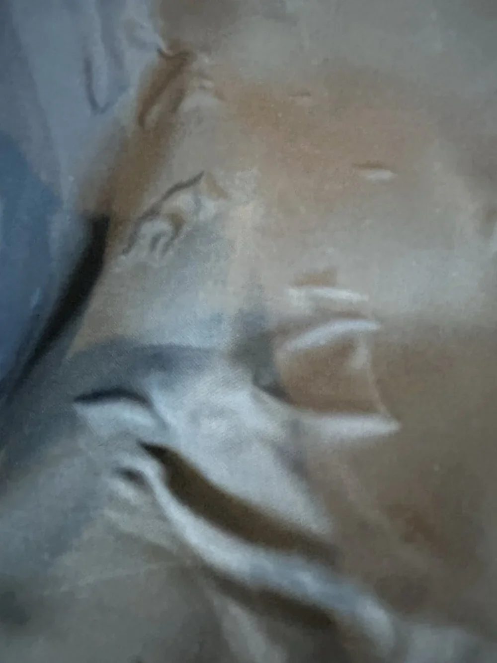 Allyn St George exudes bubbling shoulder