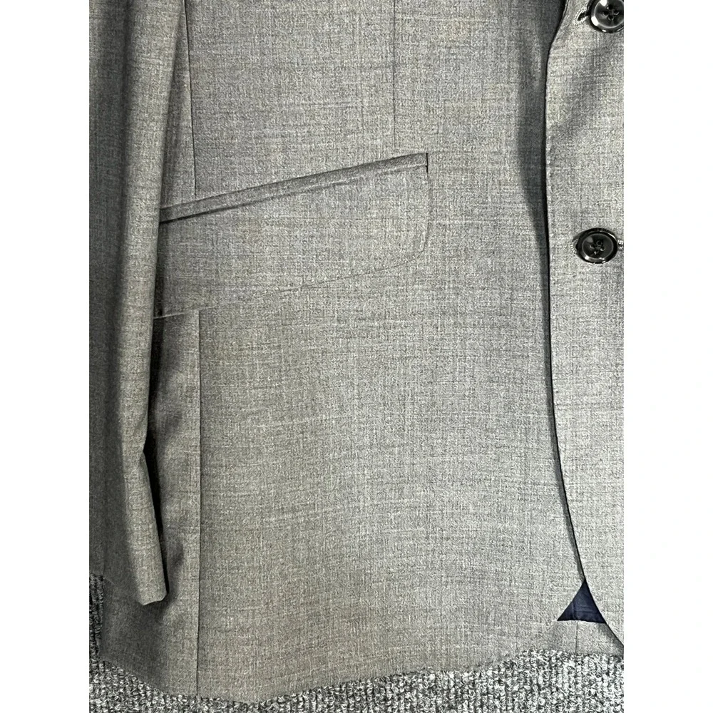 Hardy Amies discover timeless