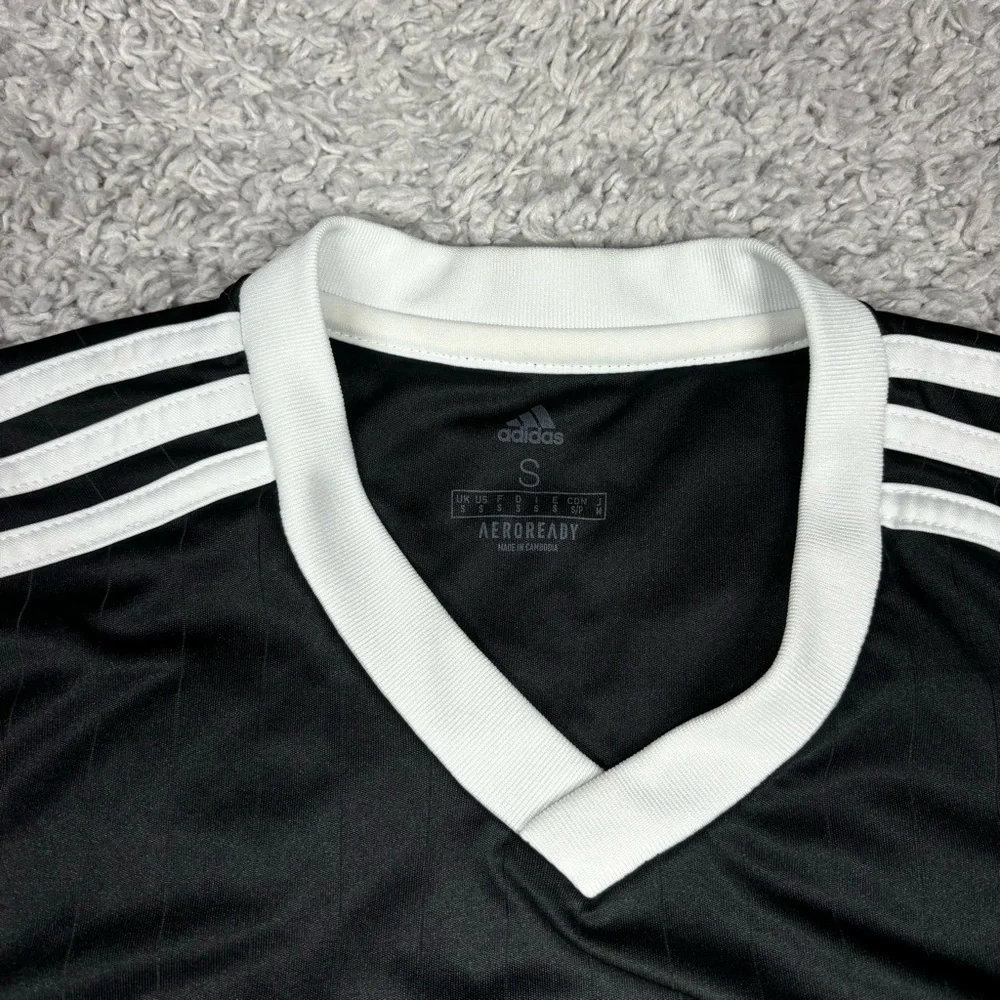 adidas wear storage laying