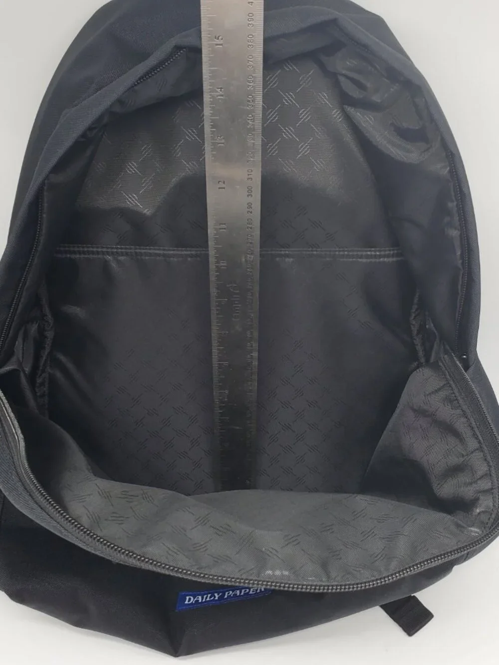 Eastpak daily paper