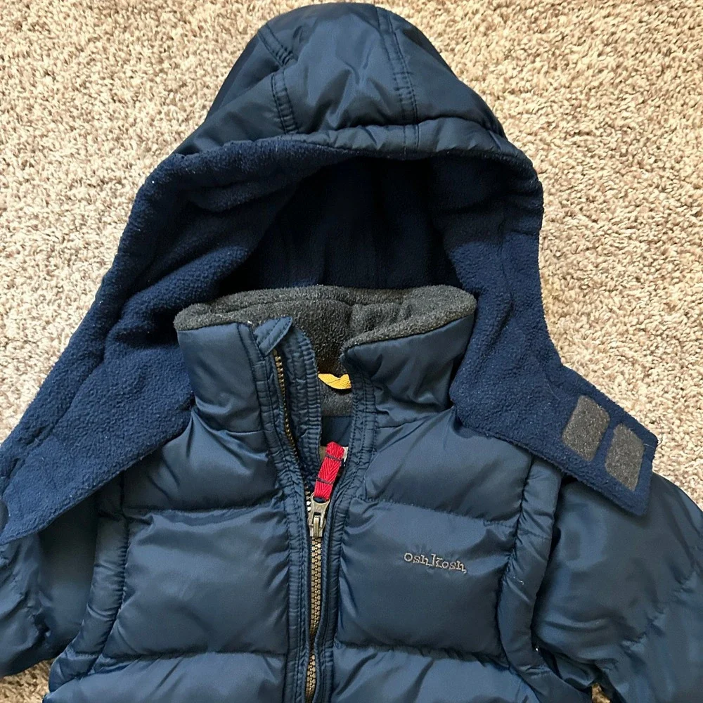 OshKosh B'gosh style also